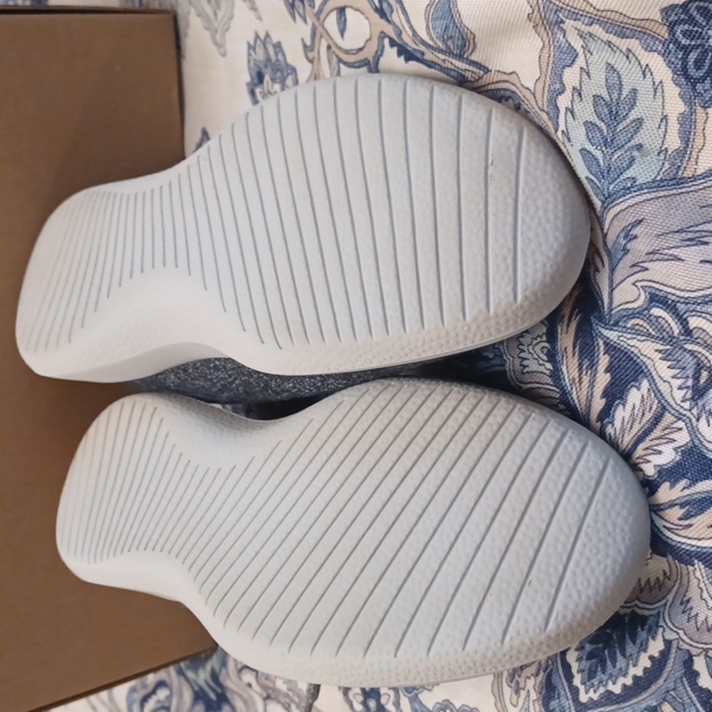 New Allbirds Womens Dark Gray Knit Washable Sneakers SZ 10 - Picture 11 of 11